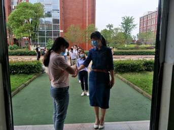 ˵��: 706002872855d9a37a2e2b7488ead17